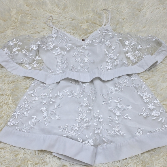 Vera & Lucy Tops - Chic White Floral Embroidered Women's Blouse